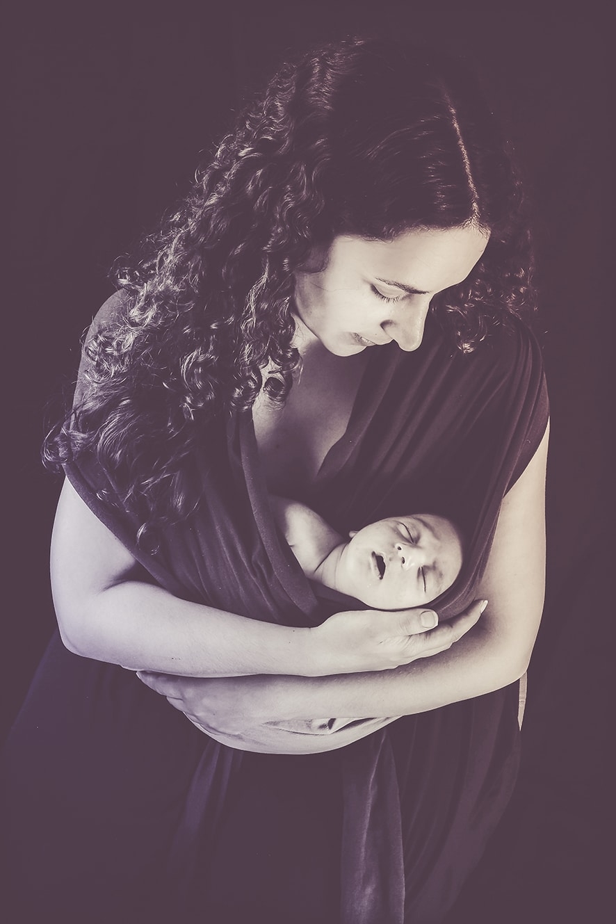 צילומי ניו בורן רקע שחור ספייה