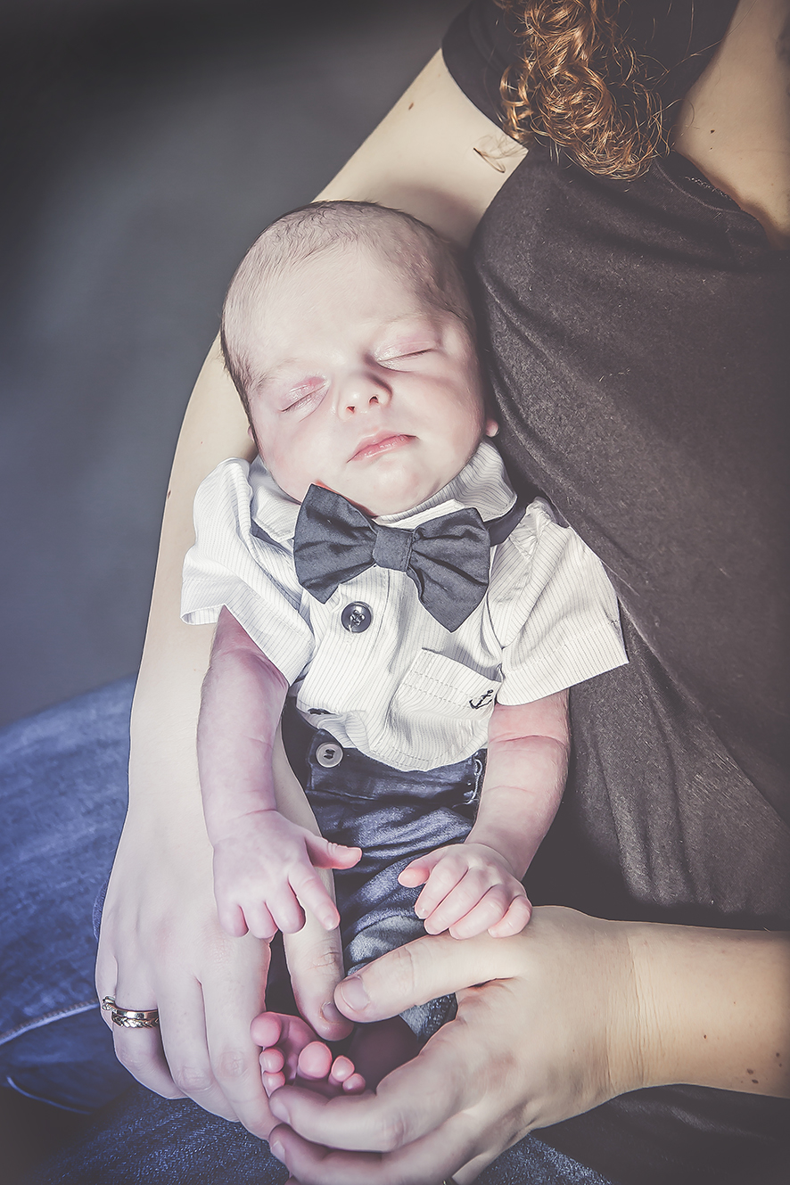 צילום תינוק עם פפיון